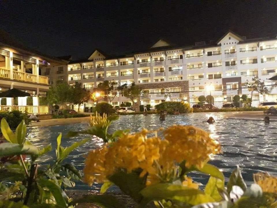 Ri'S One Oasis W Free Pool Back Of Sm City Mall Davao City Eksteriør billede