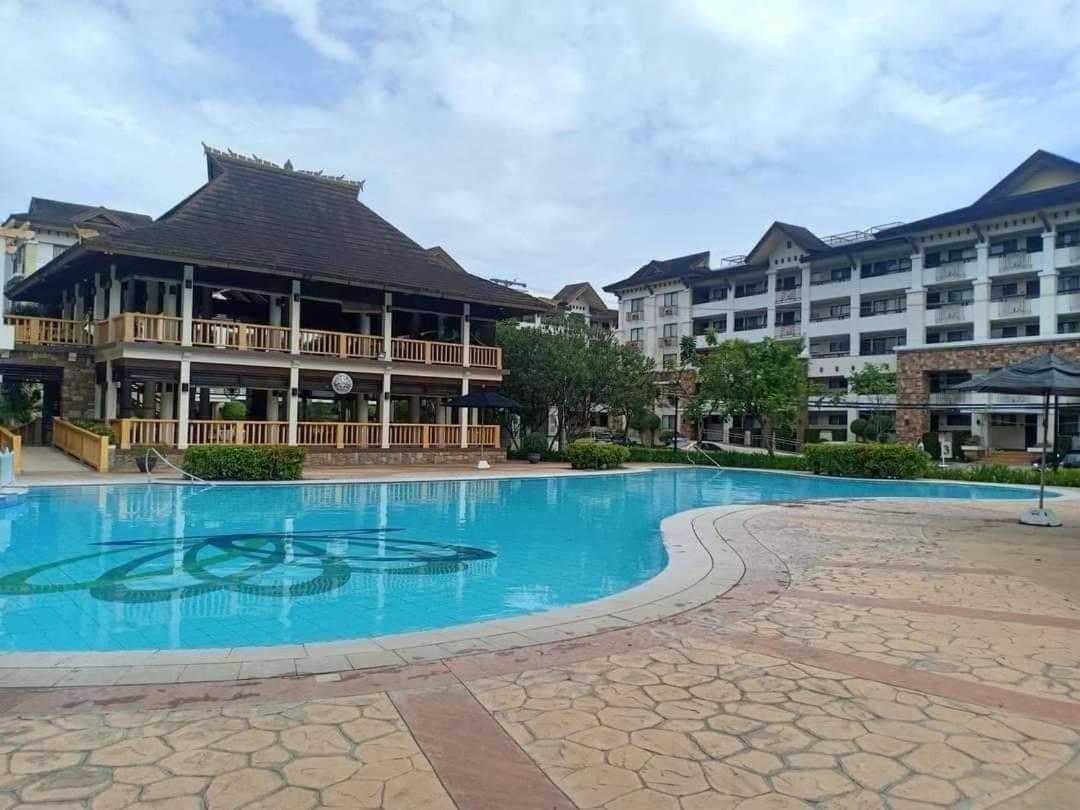 Ri'S One Oasis W Free Pool Back Of Sm City Mall Davao City Værelse billede